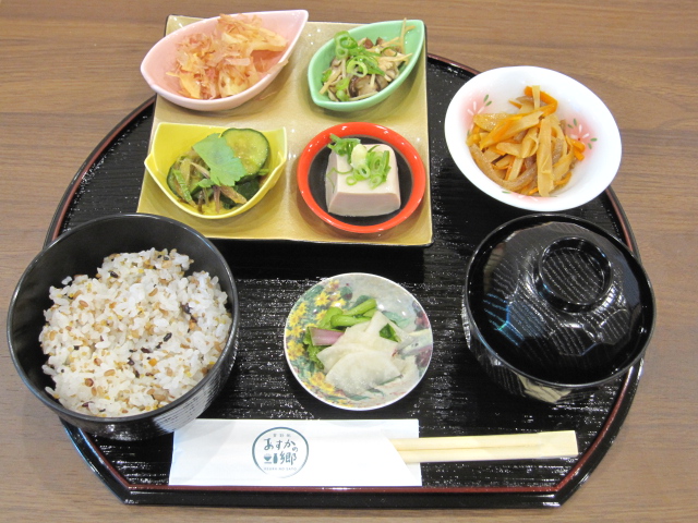 手作りおばんざい定食